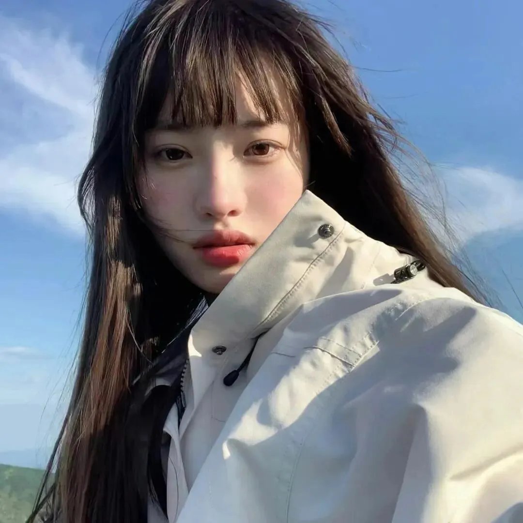 少女与海怪封面
